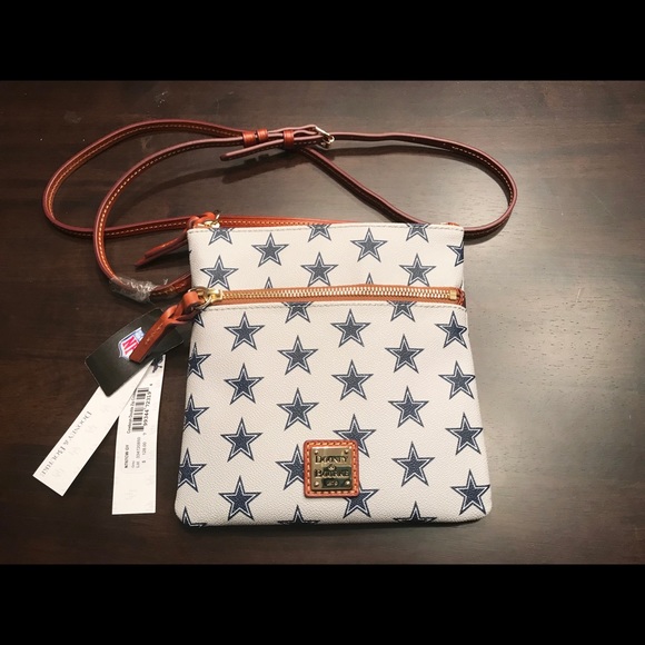 Dooney & Bourke Handbags - 🎉HP🎉NWT Dooney & Bourke Dallas Cowboys Crossbody